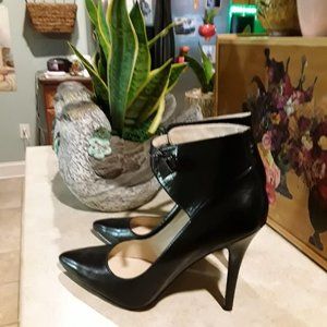 NINE WEST BLACK ANKLE STRAP PUMPS